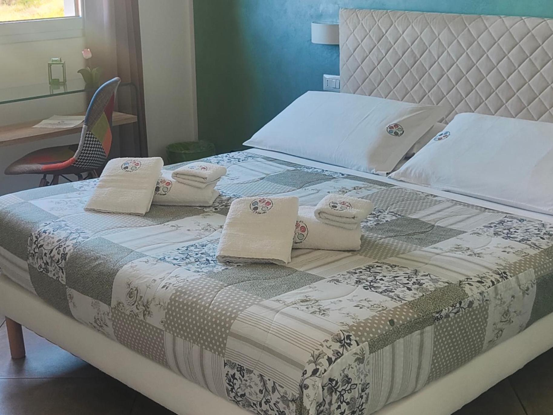 5 Elementi Bed & Breakfast Porto Empedocle Bagian luar foto